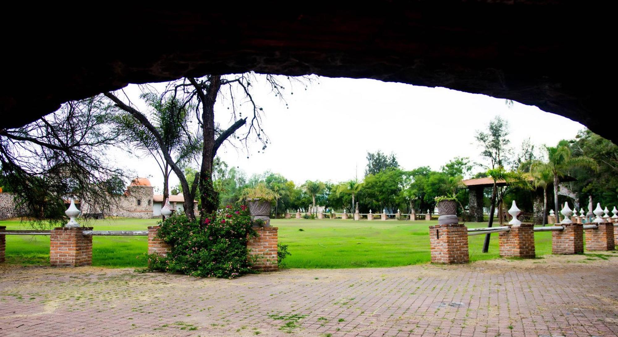Hotel Ex Hacienda La Pitaya Queretaro El Pueblito  Exterior photo